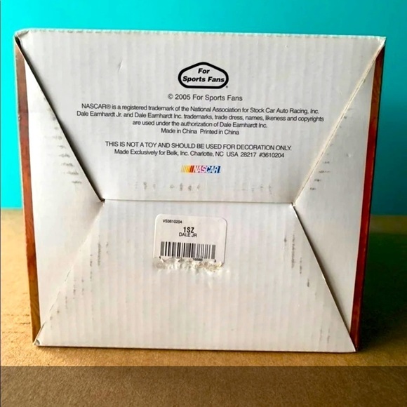 Dale Earnhardt Jr. #8 2005 Belk Waterglobe LED lights - Picture 5 of 5